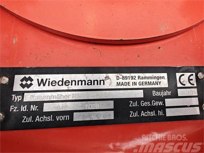  - - -  Wiedemanmann RMR 230 V-F Pyörillä varustetut leikkurit