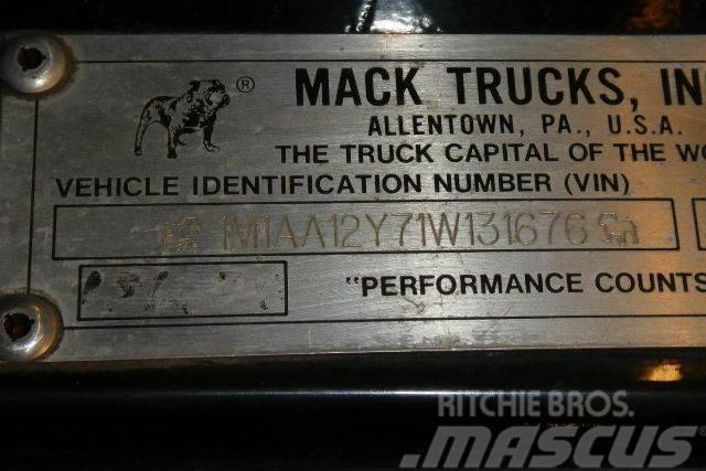 Mack CH613 Kuorma-autoalustat