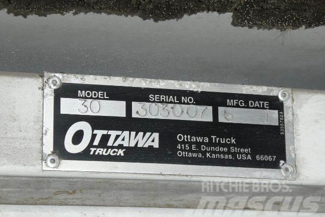 Ottawa 30 Terminaalitraktorit