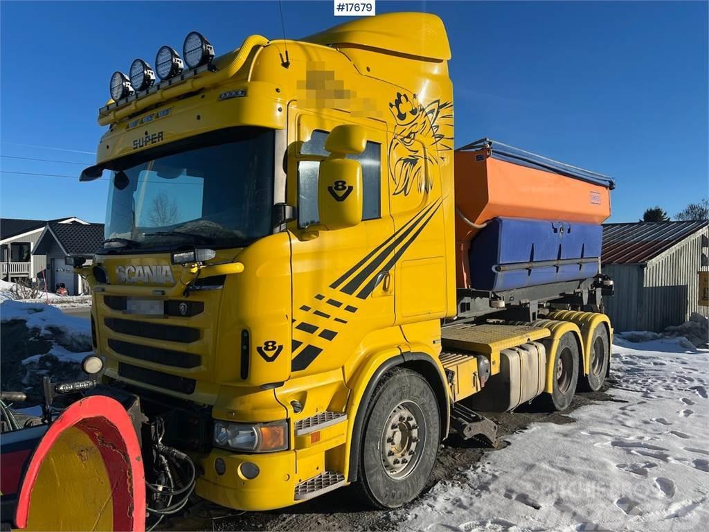 Scania R620 6x4 snow rigged combi truck Vetopöytäautot