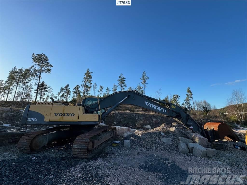 Volvo EC290CL Tracked excavator w/ digging bucket and ch Telakaivukoneet