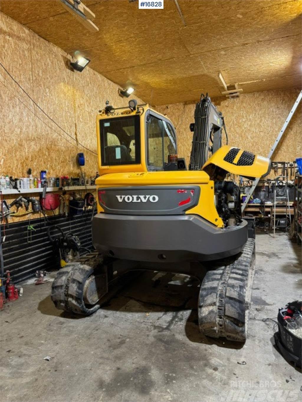 Volvo ECR88D Tracked excavator w/ bucket and tilt Telakaivukoneet