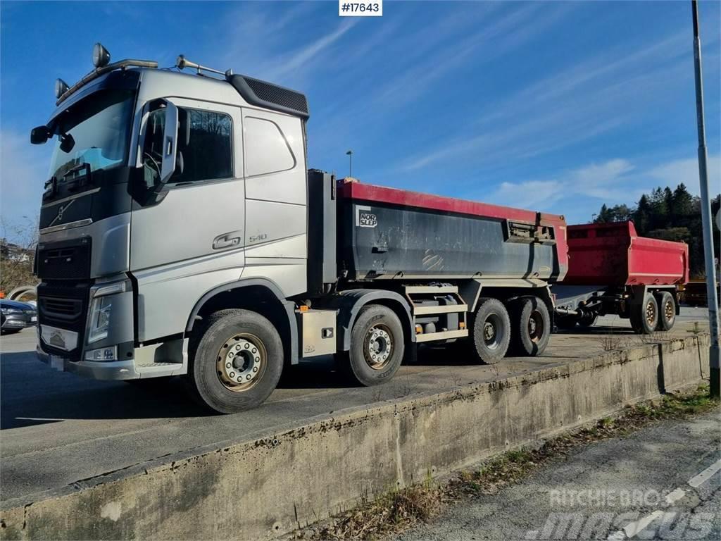 Volvo FH 540 8x4 with low mileage for sale with tipper. Sora- ja kippiautot