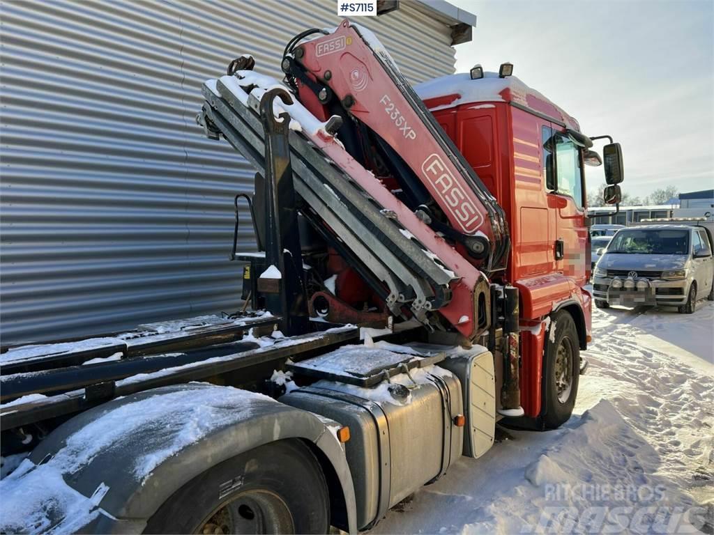 MAN TGA 35.480 Hook Truck 8x4 with FASSI F235XP Crane Koukkulava kuorma-autot
