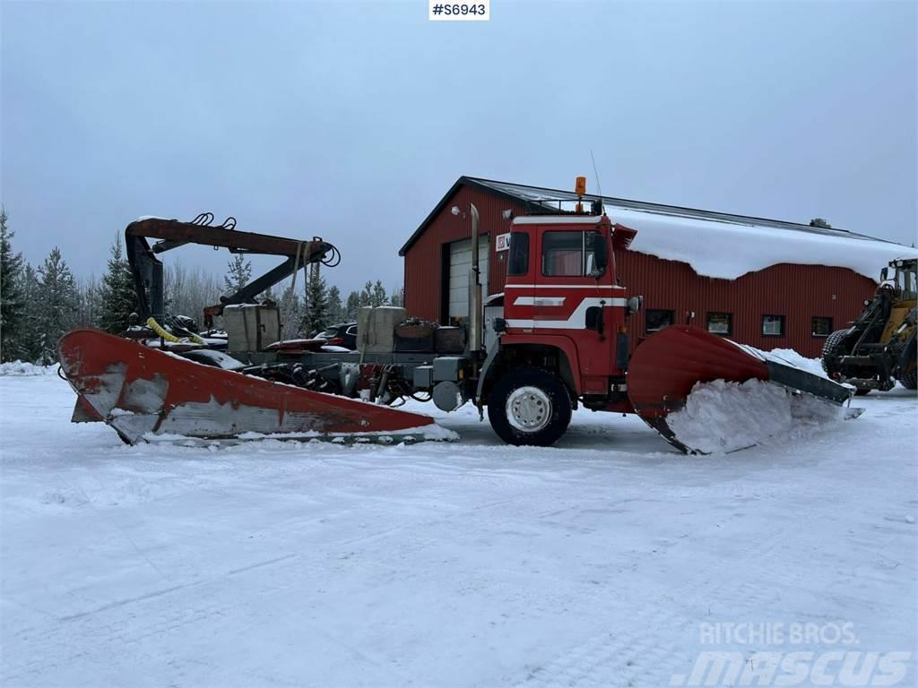 Scania LBS 111 with plow equipment, Tractor registered Kuorma-autoalustat