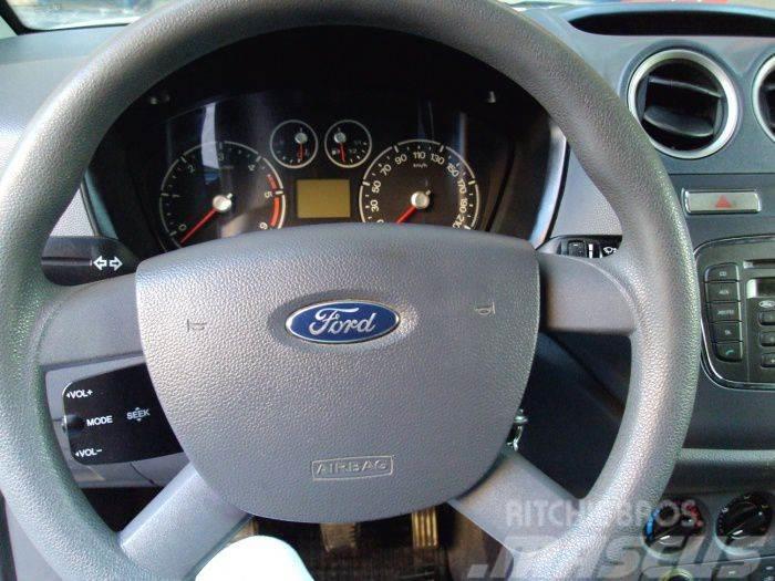 Ford Connect Comercial Diesel de 3 Puertas Pakettiautot