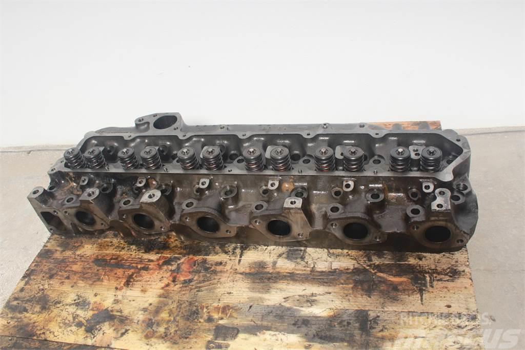 Renault Ares 620 Cylinder Head Moottorit