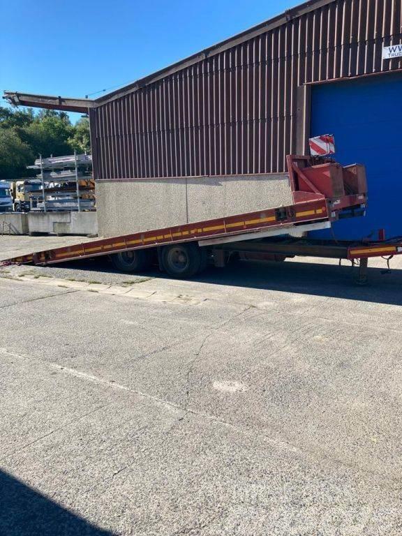 MOL 2 AXLES TIPPING TRAILER WITH RAMPS Lavetit