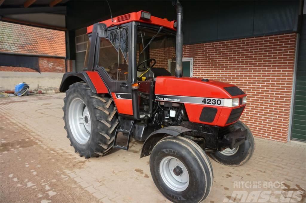 Case IH 4230 XL 2wd Traktorit