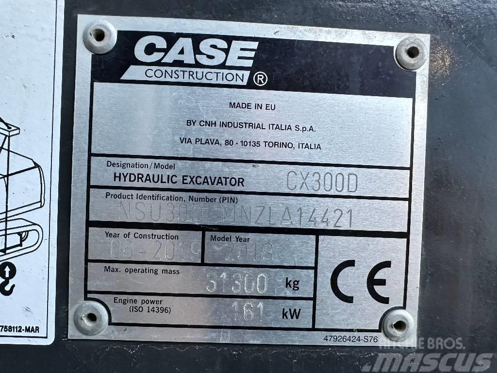 CASE CX 300 D Telakaivukoneet