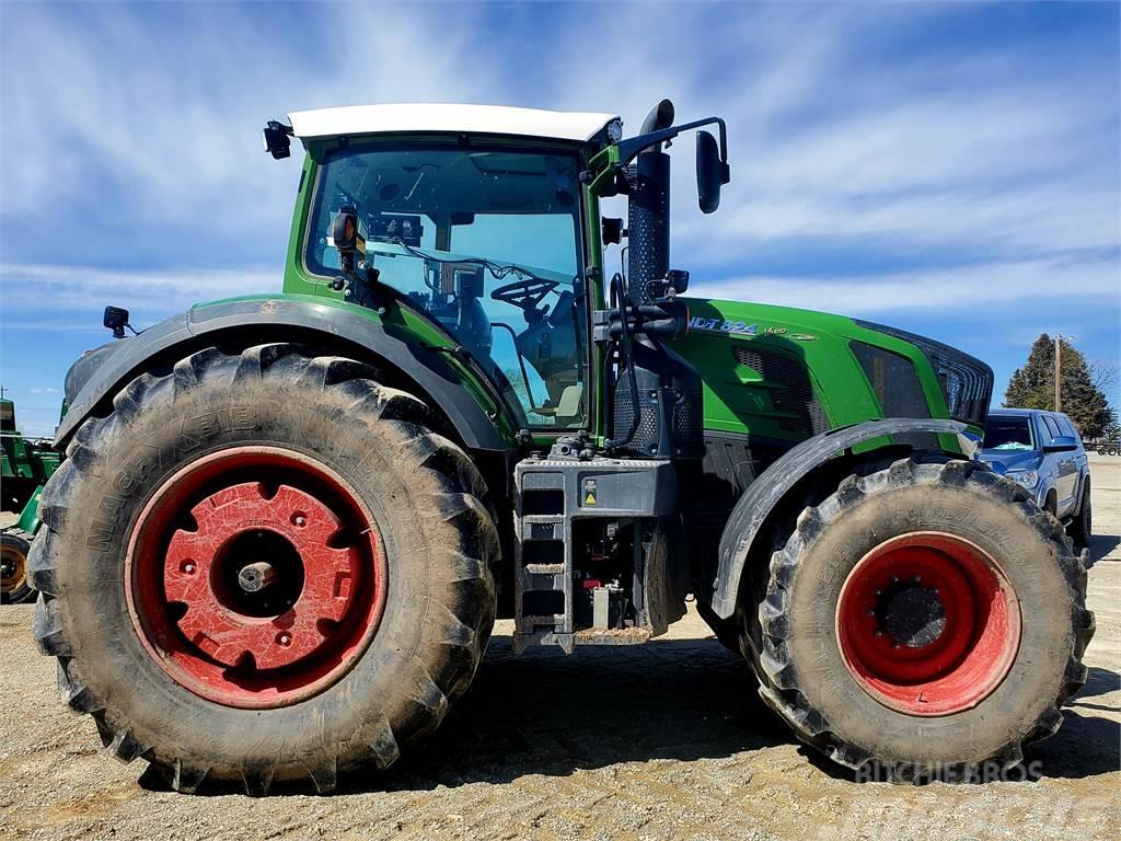 Fendt 824 Vario Traktorit