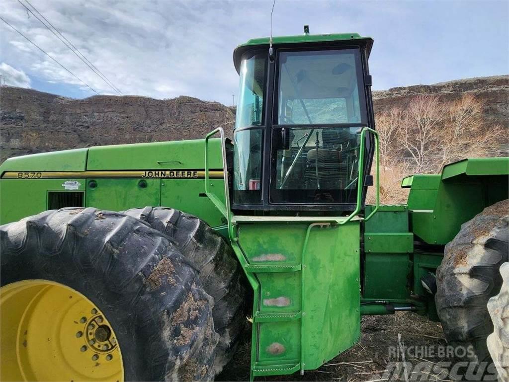 John Deere 8570 Traktorit