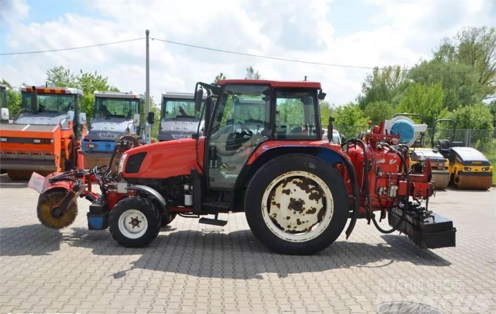 New Holland TL 90 A Traktorit