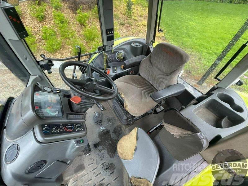 CLAAS 836 RZ Traktorit
