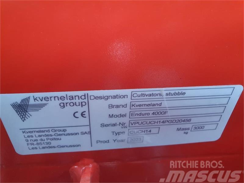 Kverneland Enduro Pro F 4m Foldbar 14 tands. Äkeet