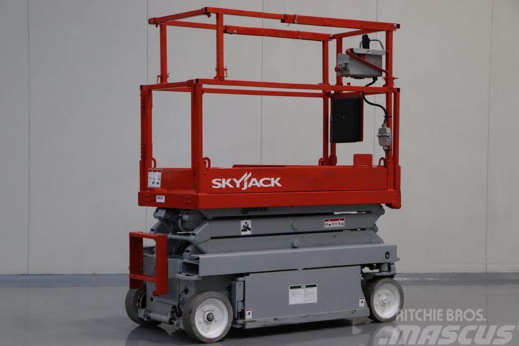 SkyJack SJIII-3215 Saksilavat