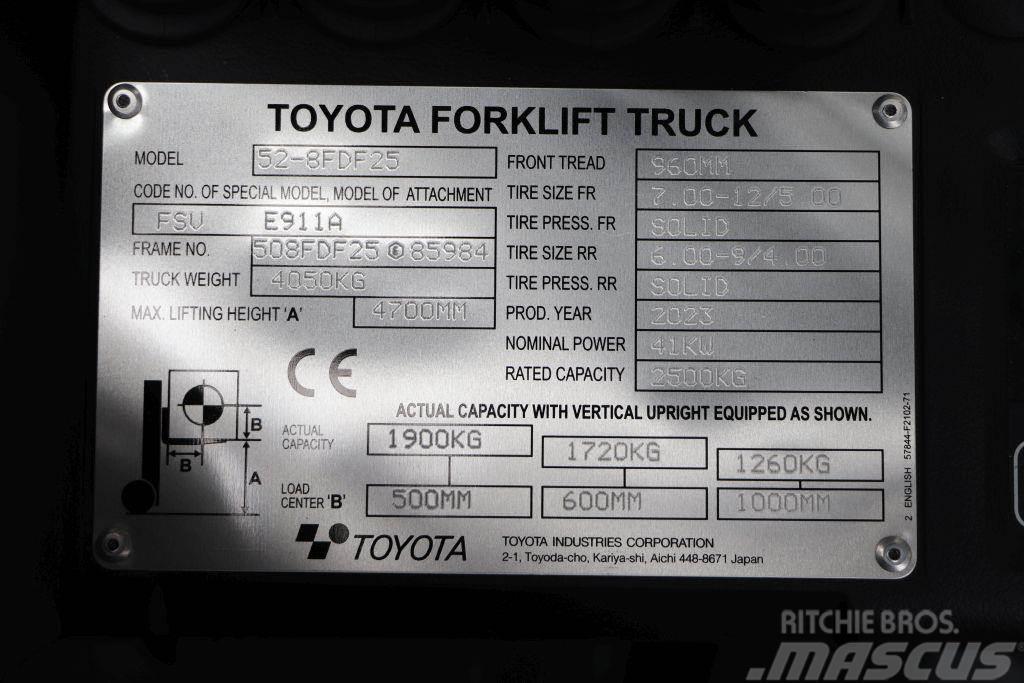 Toyota 52-8FDF25 Dieseltrukit