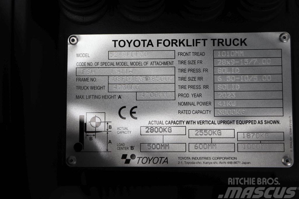 Toyota 52-8FDF30 Dieseltrukit