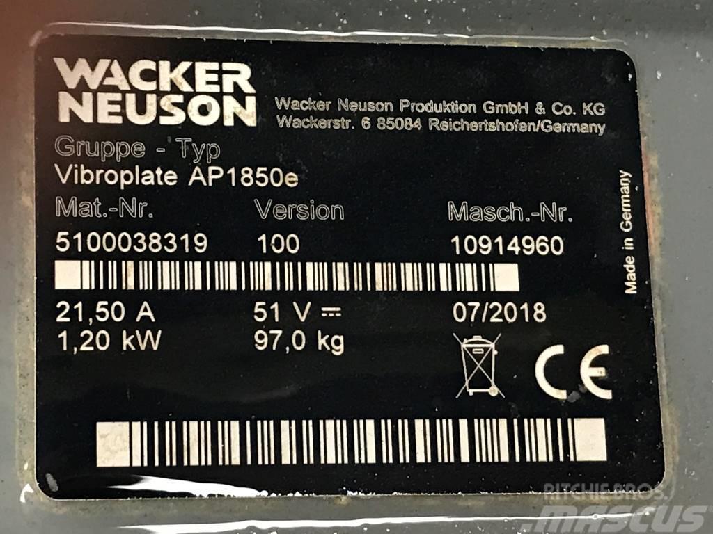 Wacker Neuson AP1850e Tärylevyt