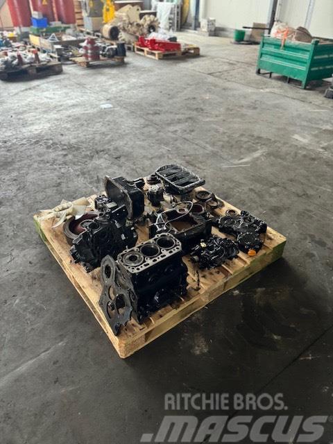 Isuzu 3CD1 USED ENGINE PARTS Moottorit