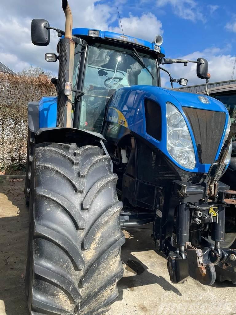 New Holland T7050 T7050 Traktorit