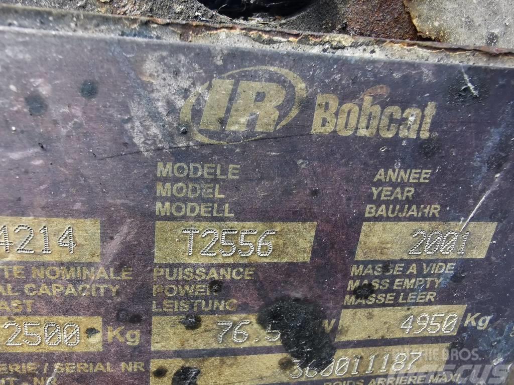 Bobcat T 2556 2001r.Parts Kaivurikuormaajat
