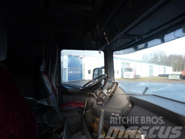 Scania T144 CT19 Ohjaamot ja sisustat
