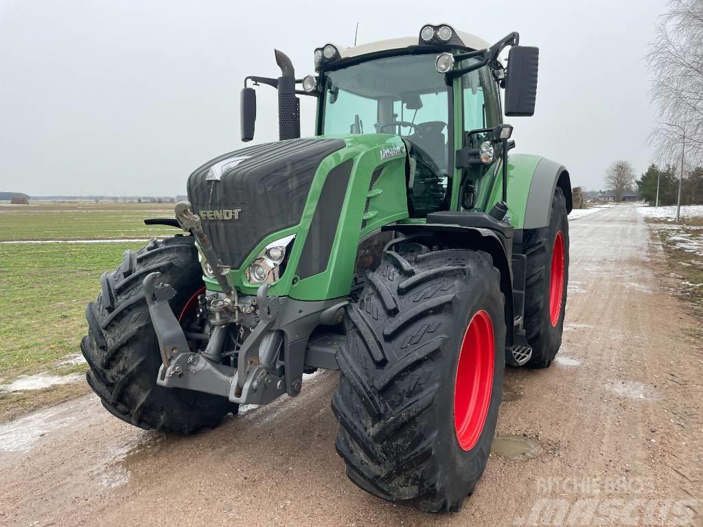 Fendt 828 Vario S4 Profi Plus Traktorit