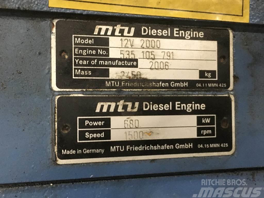 MTU 12V2000 FOR PARTS Moottorit