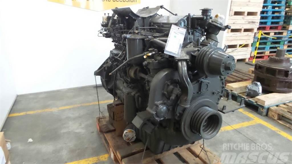 Hitachi UH121 Moottorit