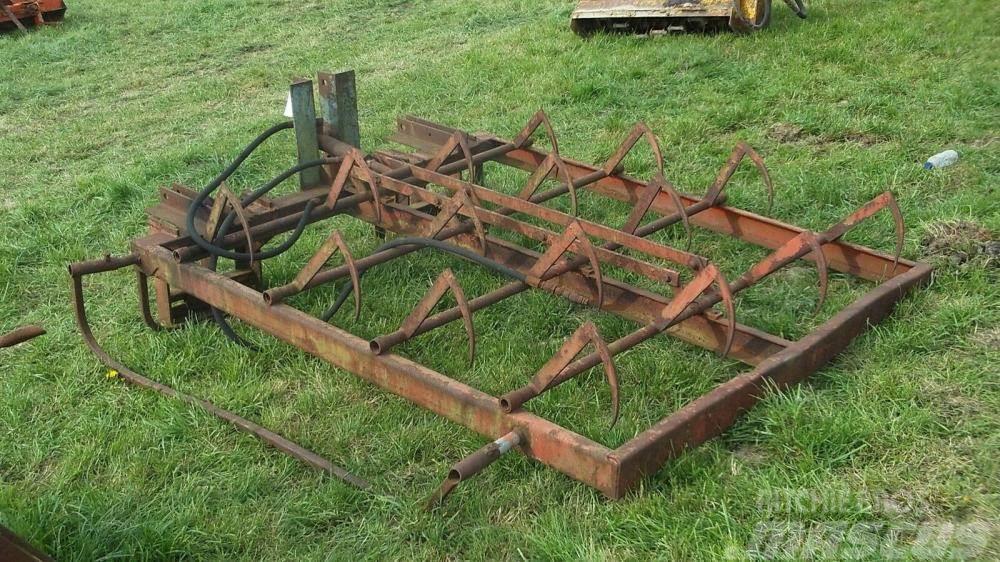 Browns Flat 8 grab £280 Traktorit