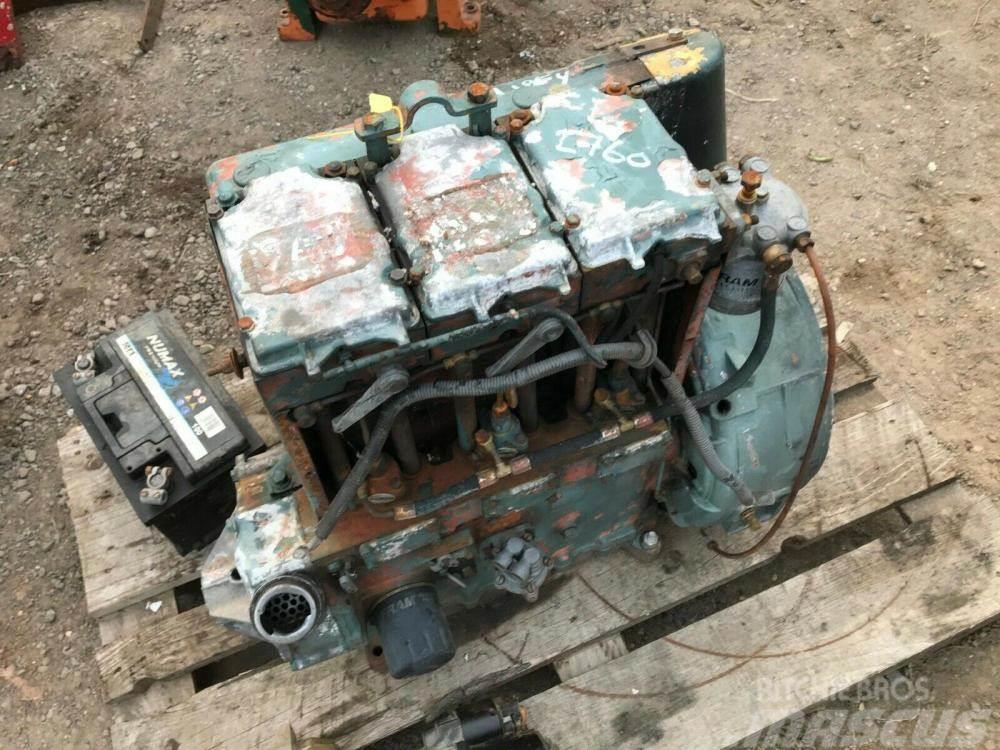 Lister Petter TS3 engine - spares £360 plus vat £432 Muut