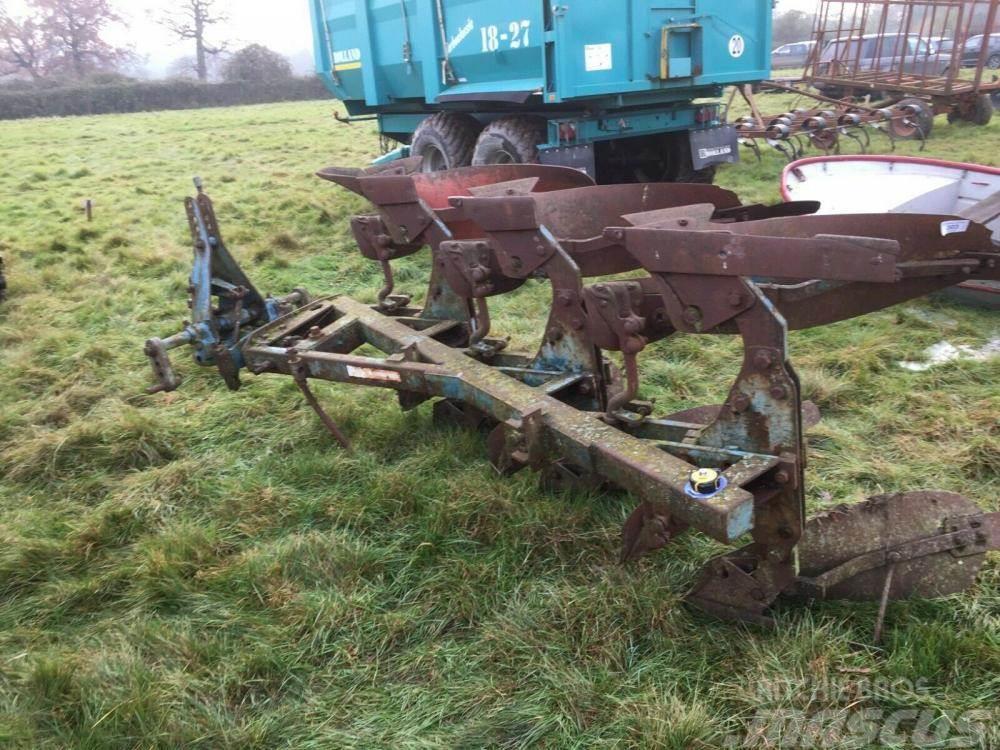 Ransomes 3 Furrow reversible plough £450 plus vat £540 Sarka-aurat