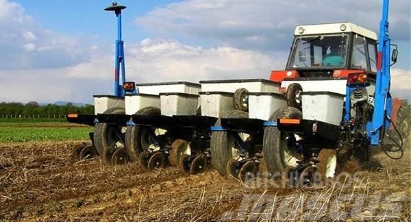  _JINÉ USA) Kinze - 3000 Traktorit