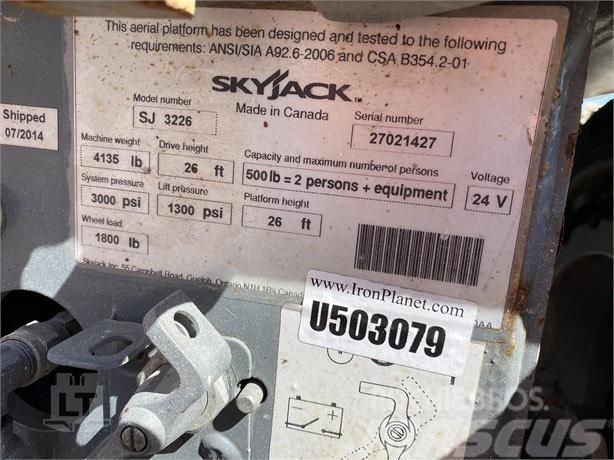 SkyJack SJ III 3226 Saksilavat
