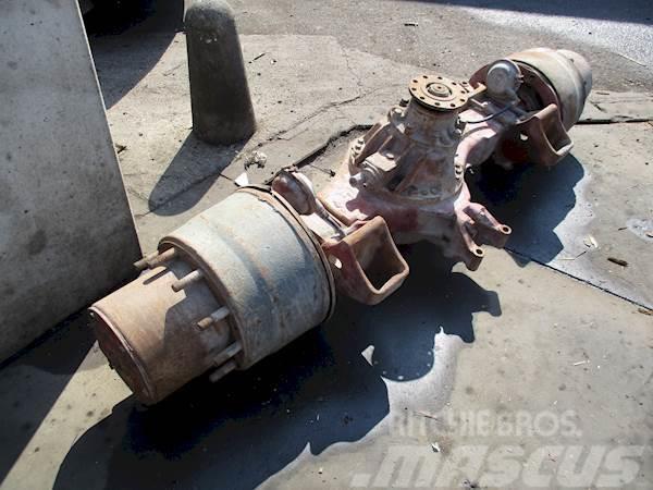 Iveco 2ND AXLE FROM TANDEMSET Akselit