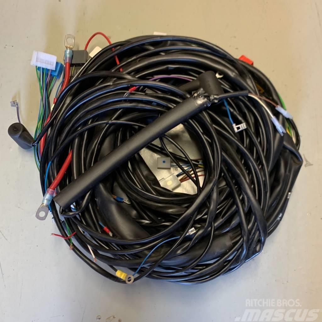 Deutz-Fahr Topliner wire harnes 16025410, 1602 5410 Sähkö ja elektroniikka