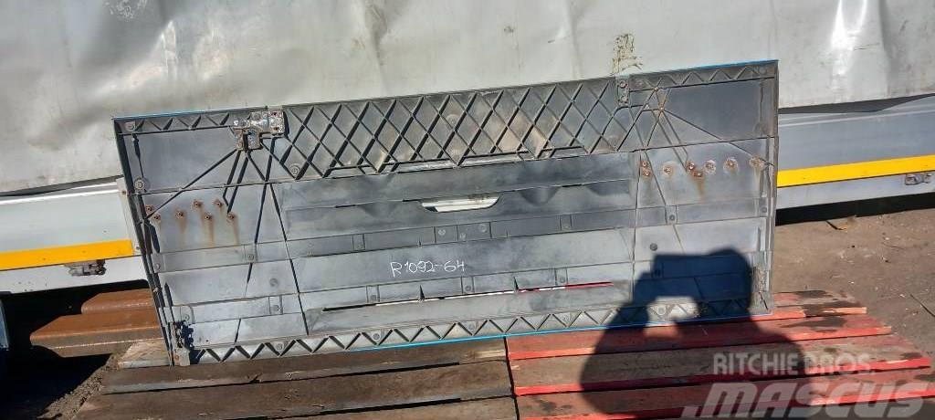 DAF XF105.460 1644191 Front grill panel Ohjaamot ja sisustat