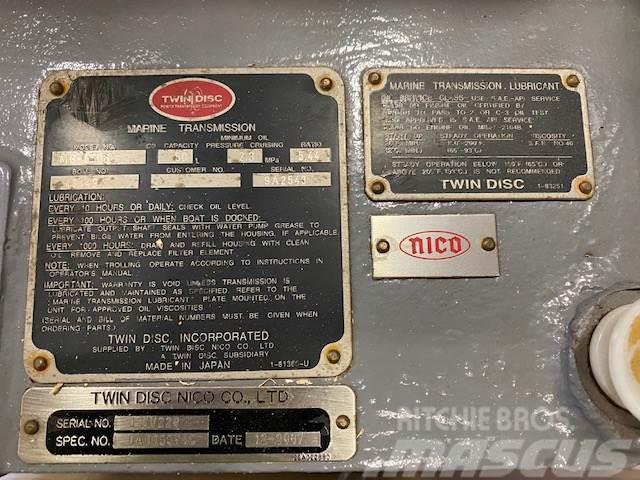  Twin Disc MG5506 Merivaihteistot