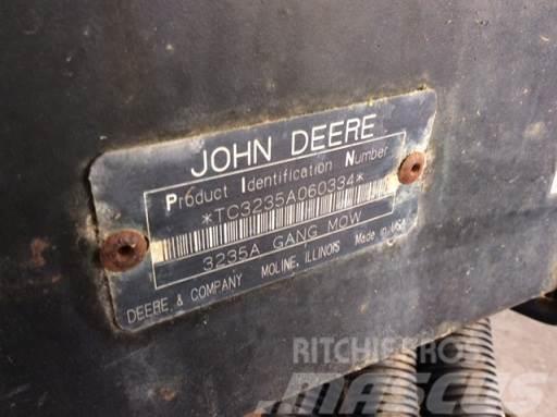 John Deere 3235A GANG MOWER Perässäkäveltävät leikkurit