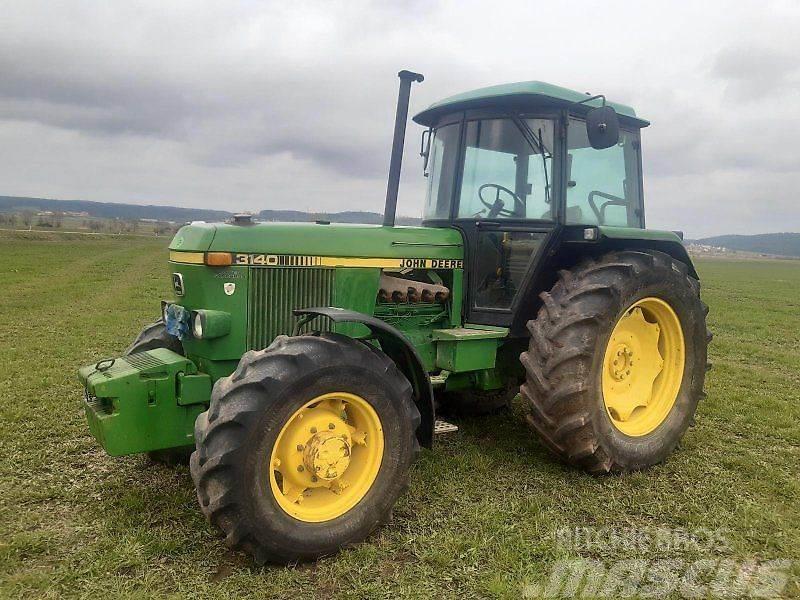 John Deere 3140 A Traktorit