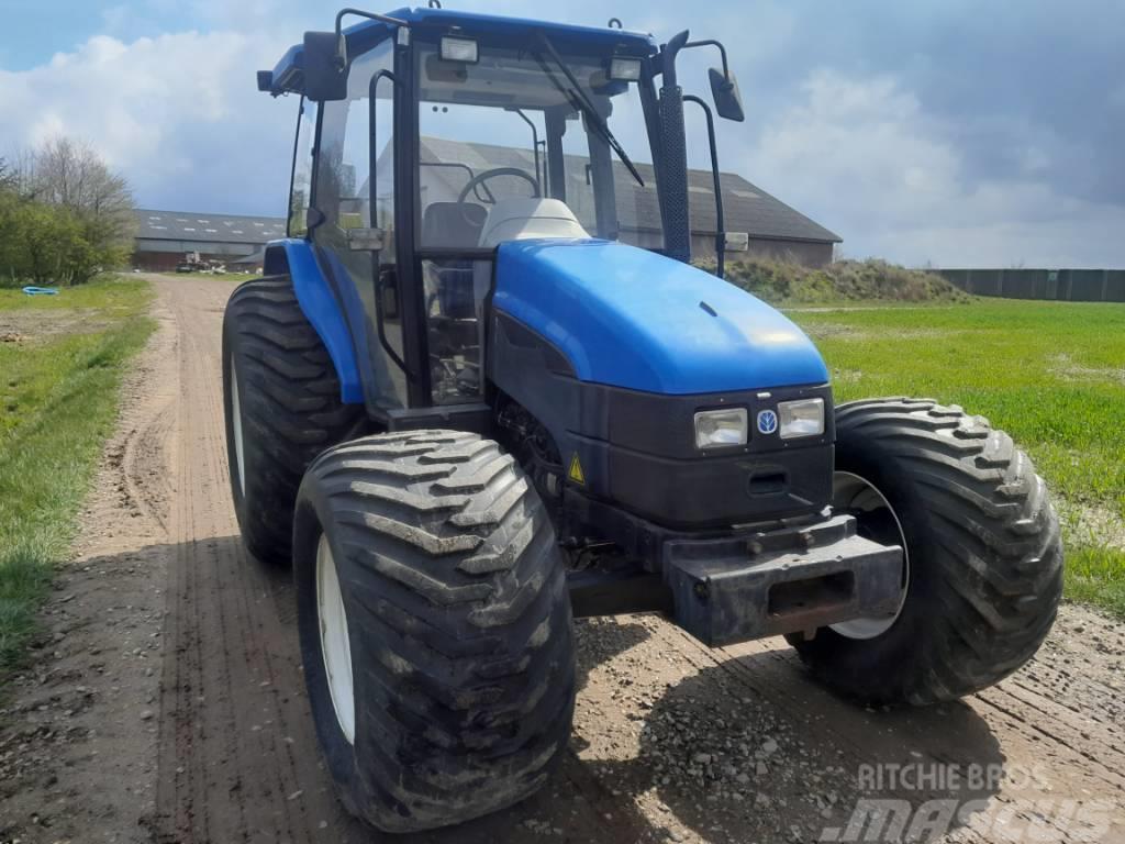 New Holland L85 og TL5060 Traktorit
