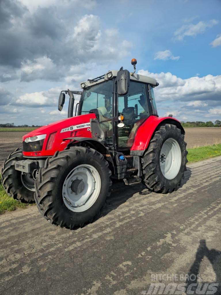 Massey Ferguson 5712 S 2018r Traktorit