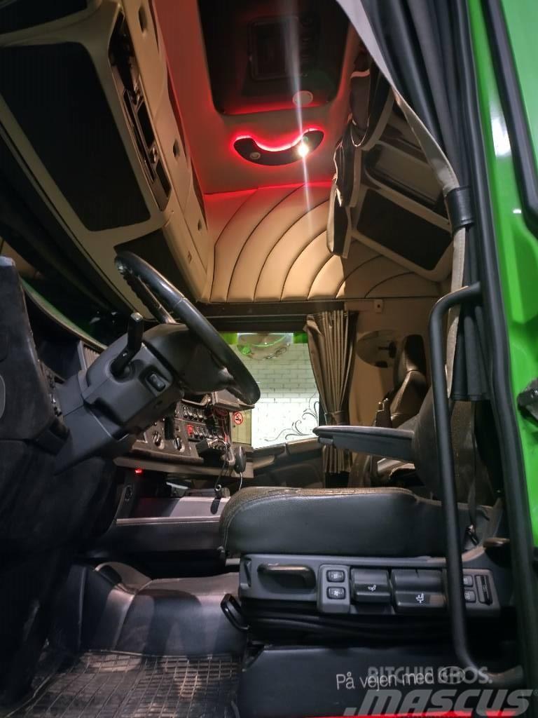 Scania R 730 Vetopöytäautot