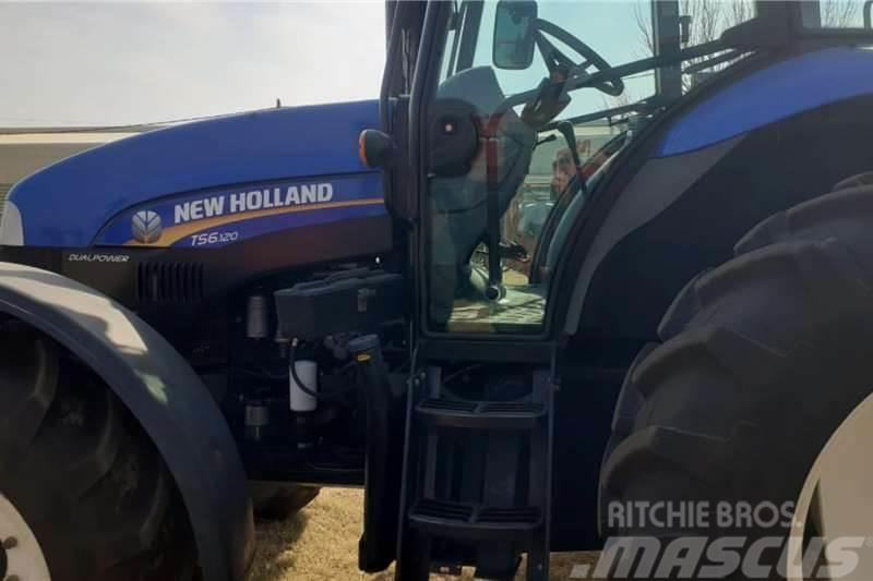 New Holland TS6 120 Traktorit