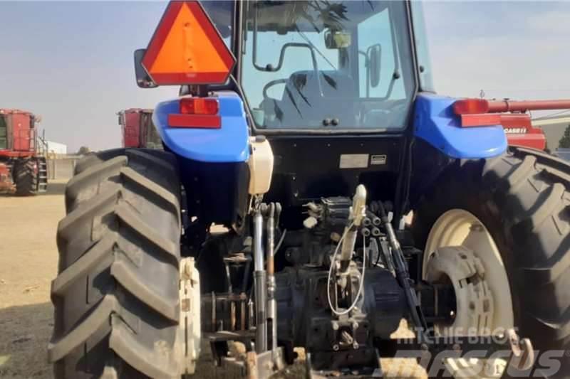 New Holland TS6 120 Traktorit