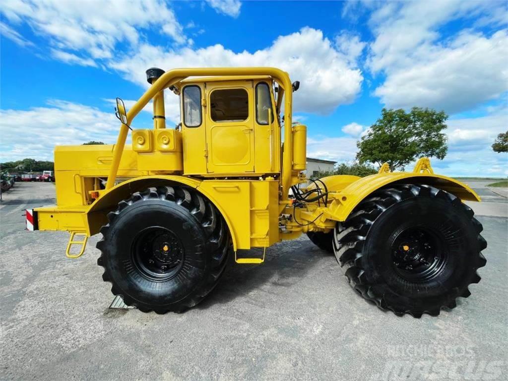 Kirovets K 700 A - V 8 Traktorit