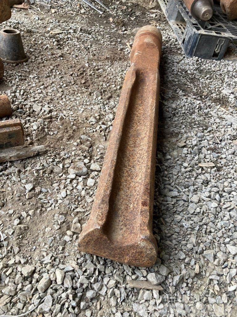  Aftermarket 5.75” x 43” Cable Tool Drilling Chisel Paalutuskaluston varaosat