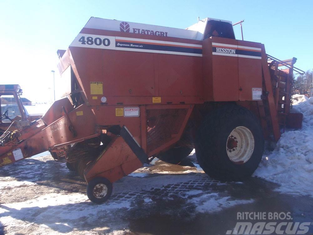 Hesston 4800 Traktorit