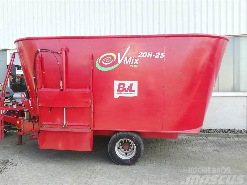 BvL Futtermischwagen 20m³ Rehuvaunut